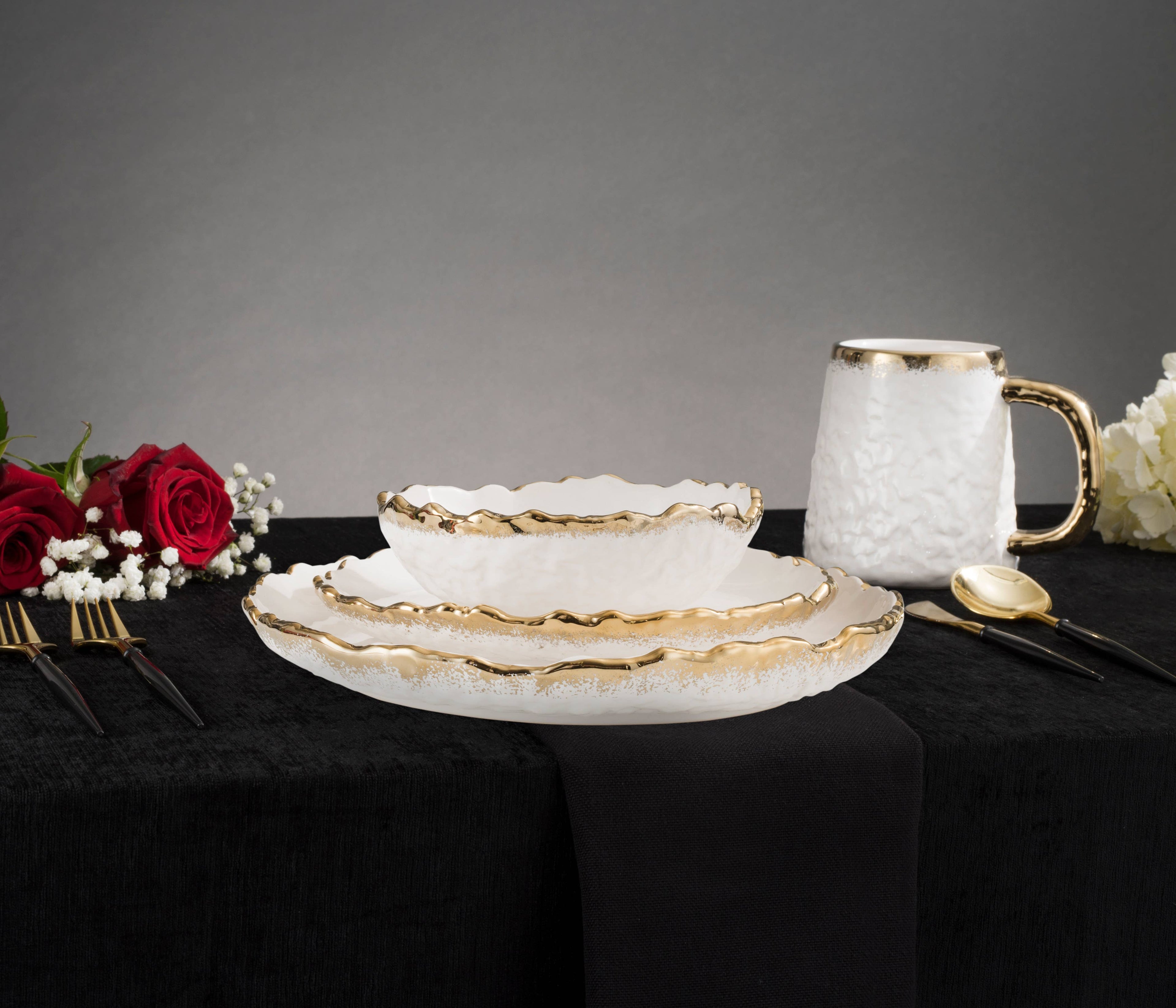 4 Piece White Dinner Set Speckled Gold Design