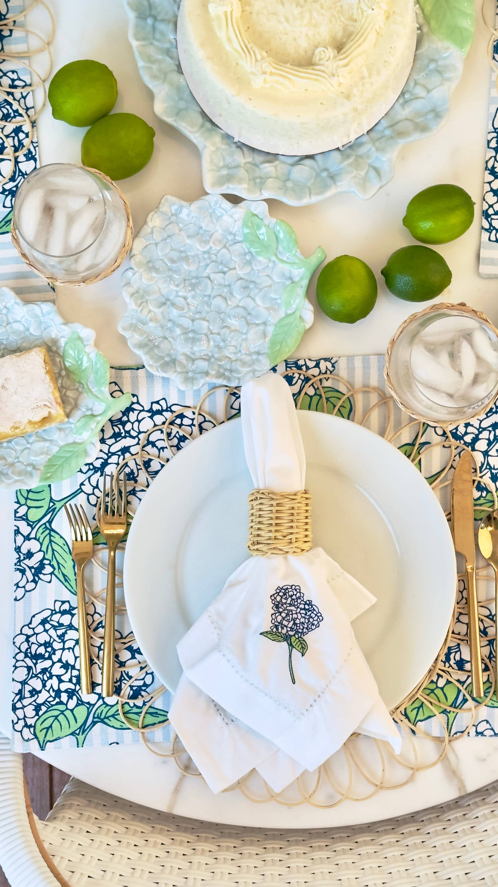 Hydrangea Stem Reversible Placemat