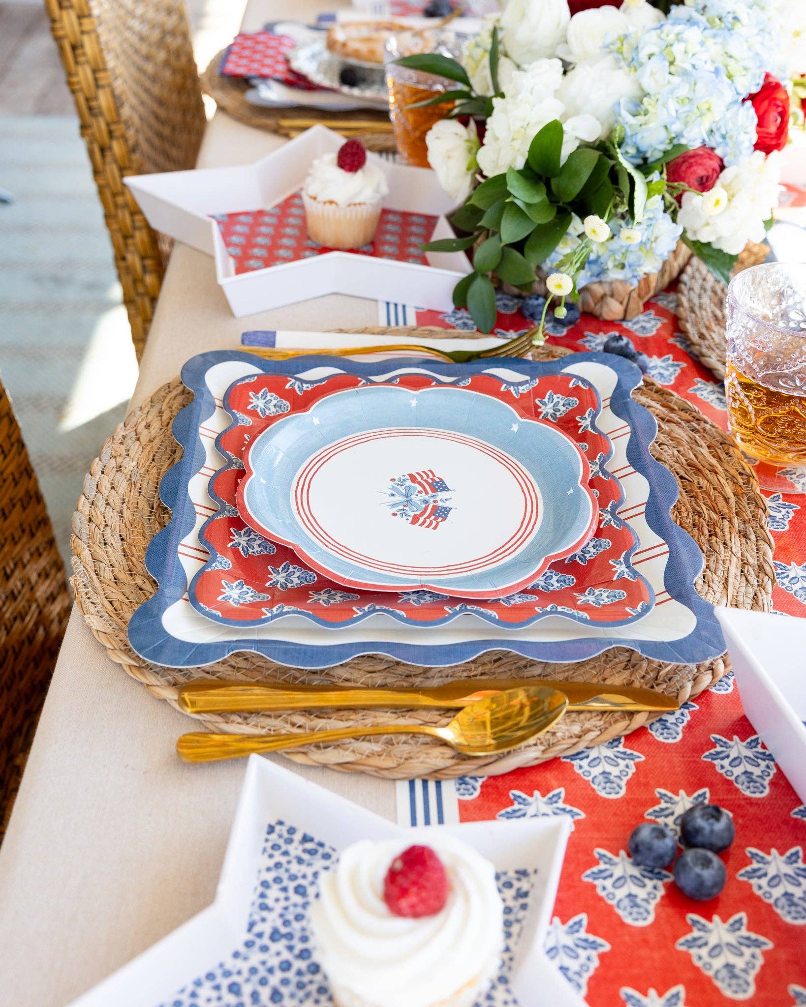 HAM1241 - Flag Paper Plate - 8"
