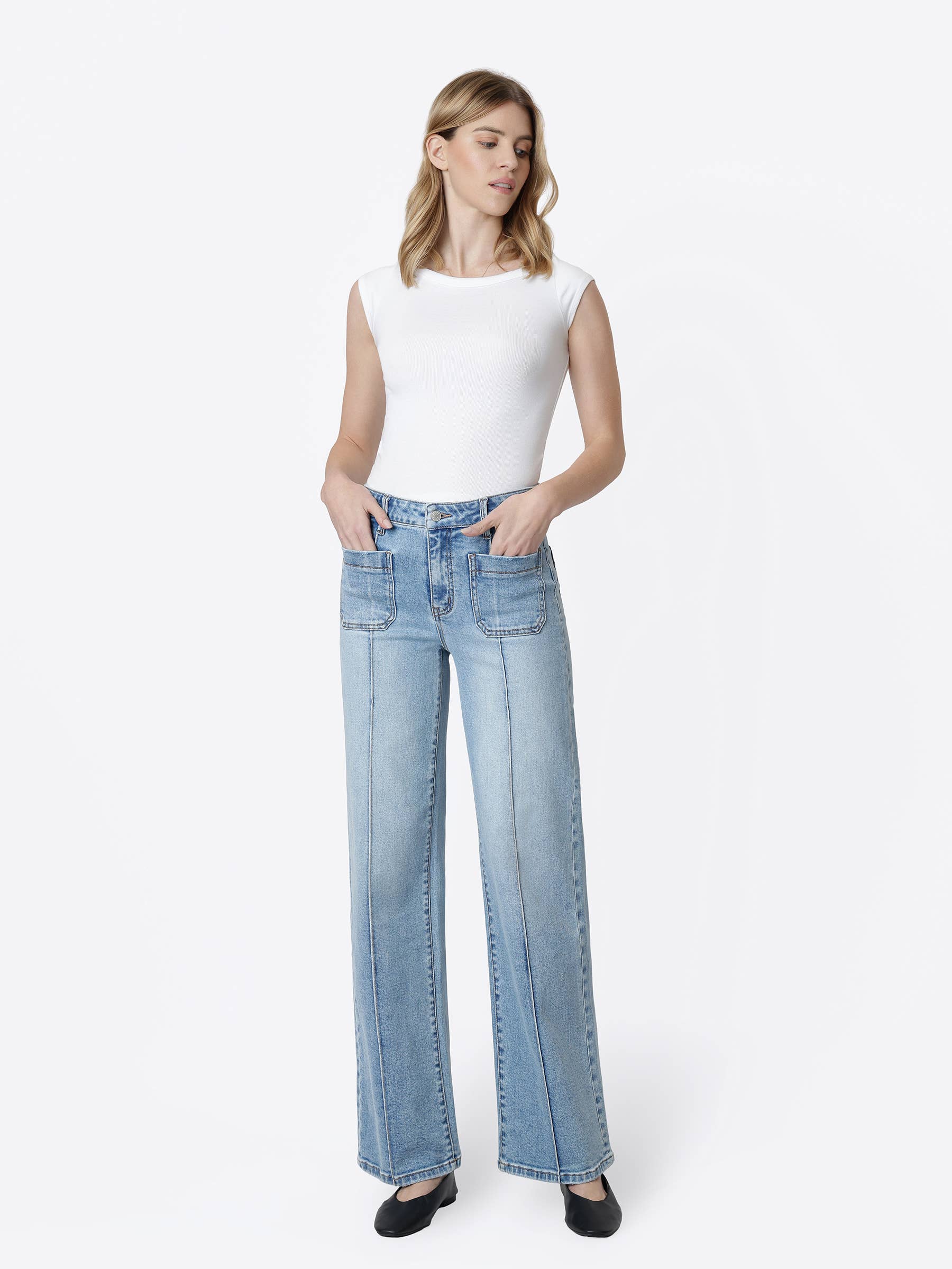 HIGH RISE PATCH POCKET PINTUCK WIDE JEANS LV2406