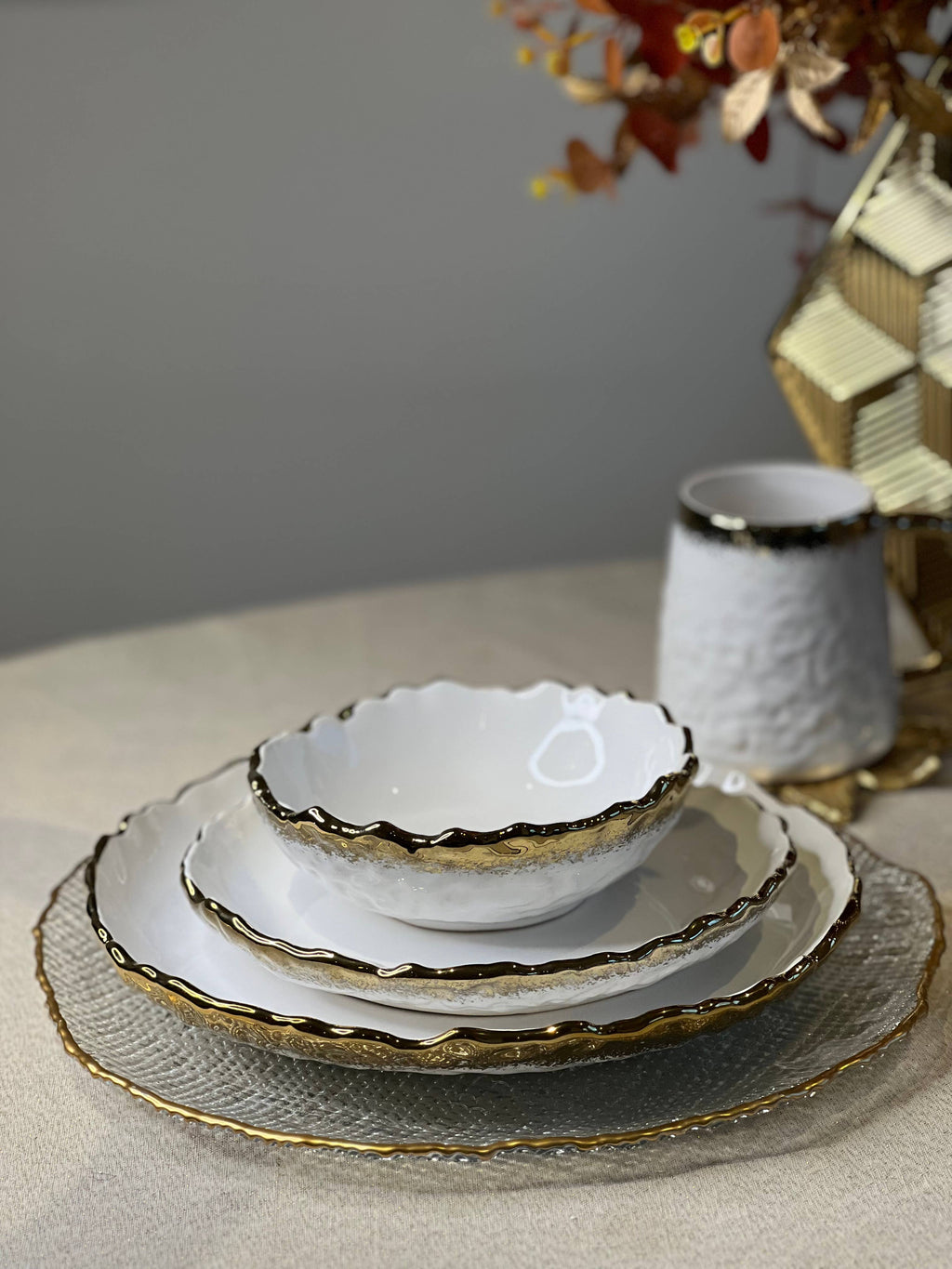 4 Piece White Dinner Set Speckled Gold Design