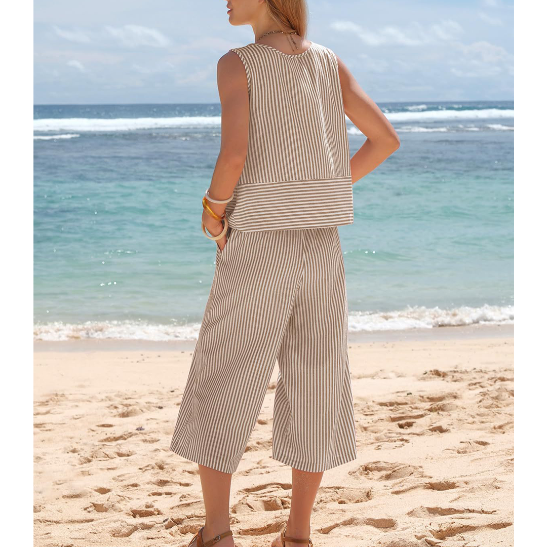 Round Neck Striped Sleeveless Top & Cropped Pants Set AXY047