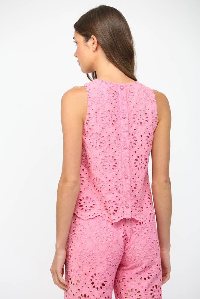 FLORAL EYELET LACE SLVL TOP FT22303