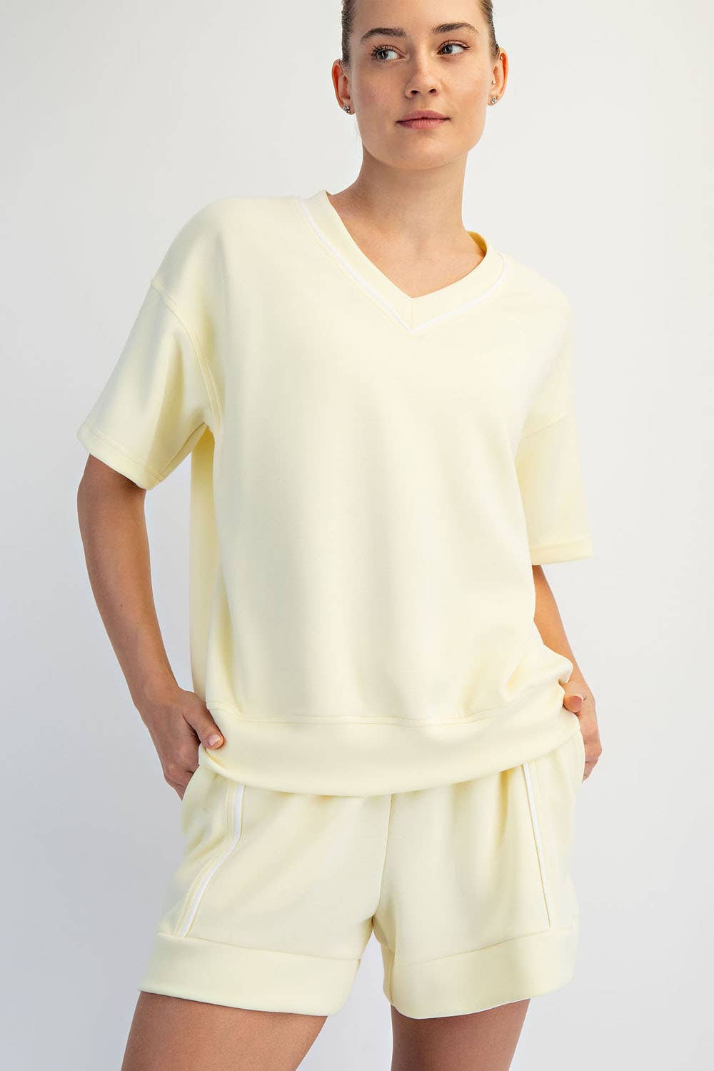 MODAL SCUBA V NECK FLAT PIPING SHORT SLEEVE TOP