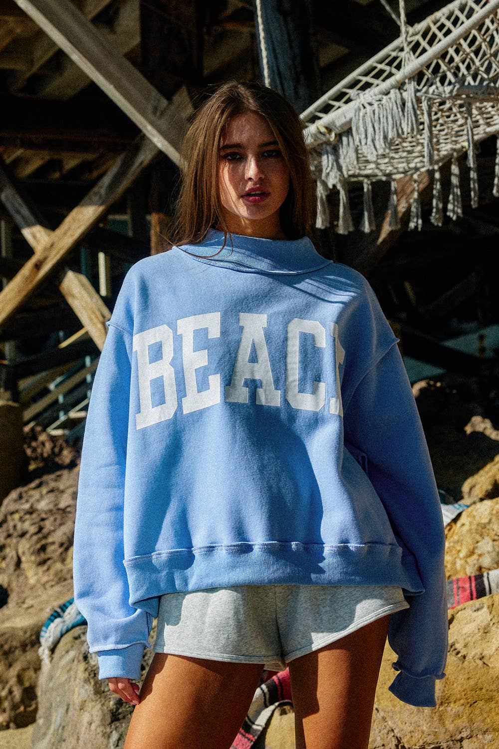 IT2594-2BEACH | Reversible Mock-neck Crop Sweatshirt