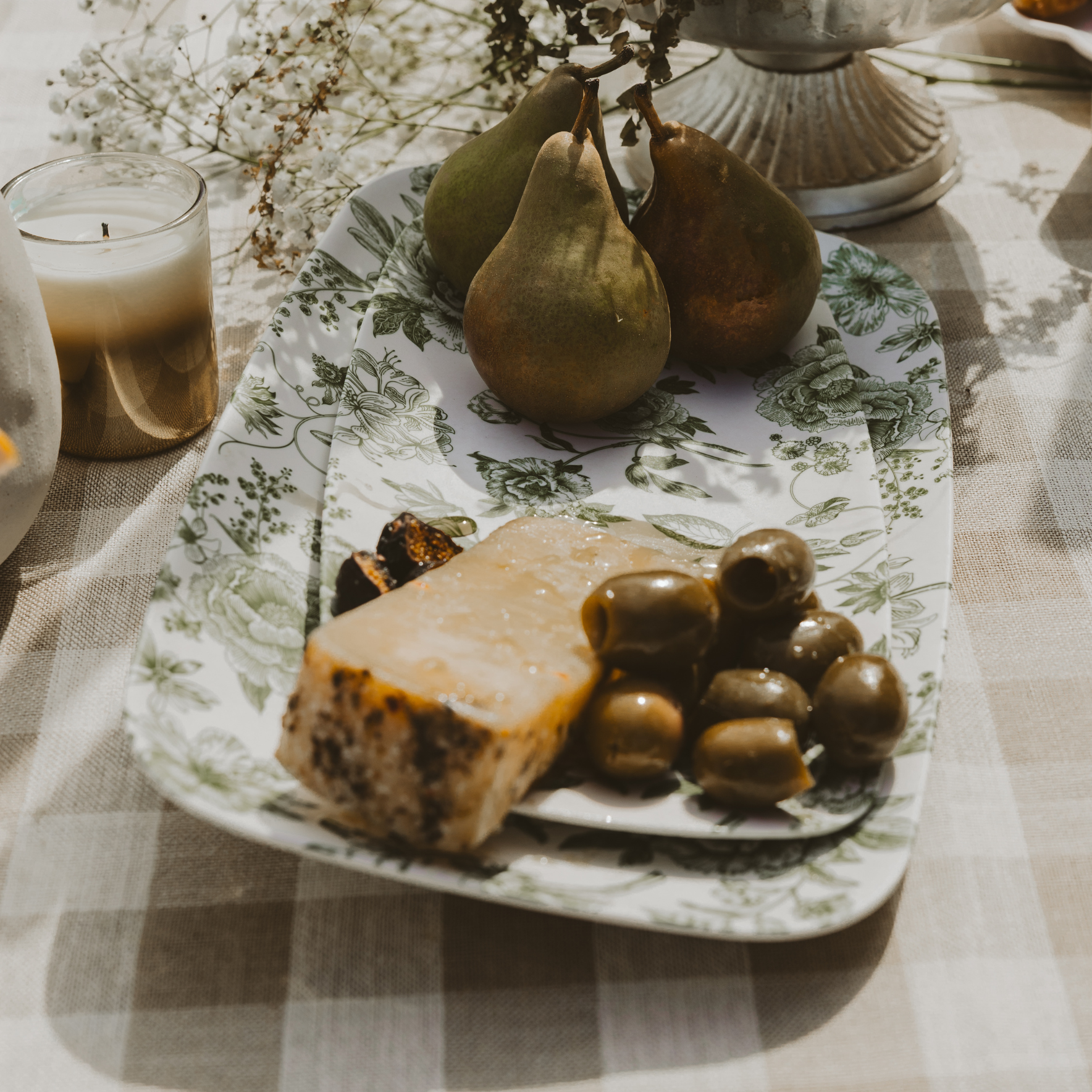 *NEW* Green Delft Stacking Melamine Tray - Set of 2