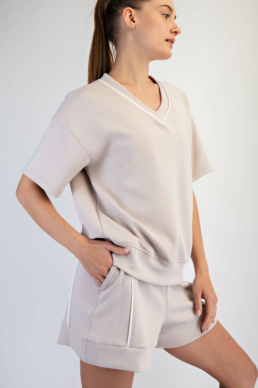 MODAL SCUBA V NECK FLAT PIPING SHORT SLEEVE TOP