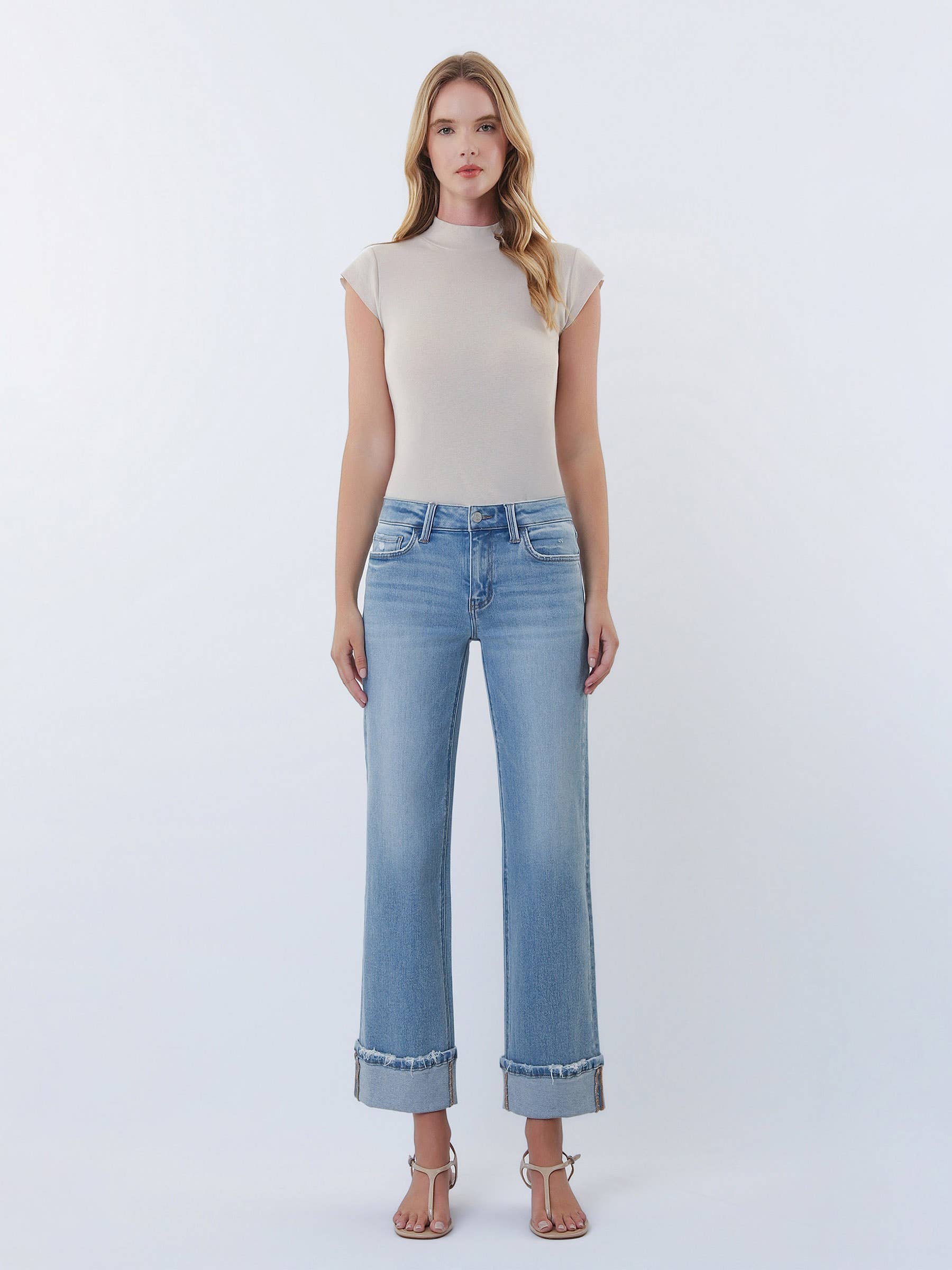 MID RISE MEDIUM LIGHT CUFFED SLIM WIDE JEANS LV2181