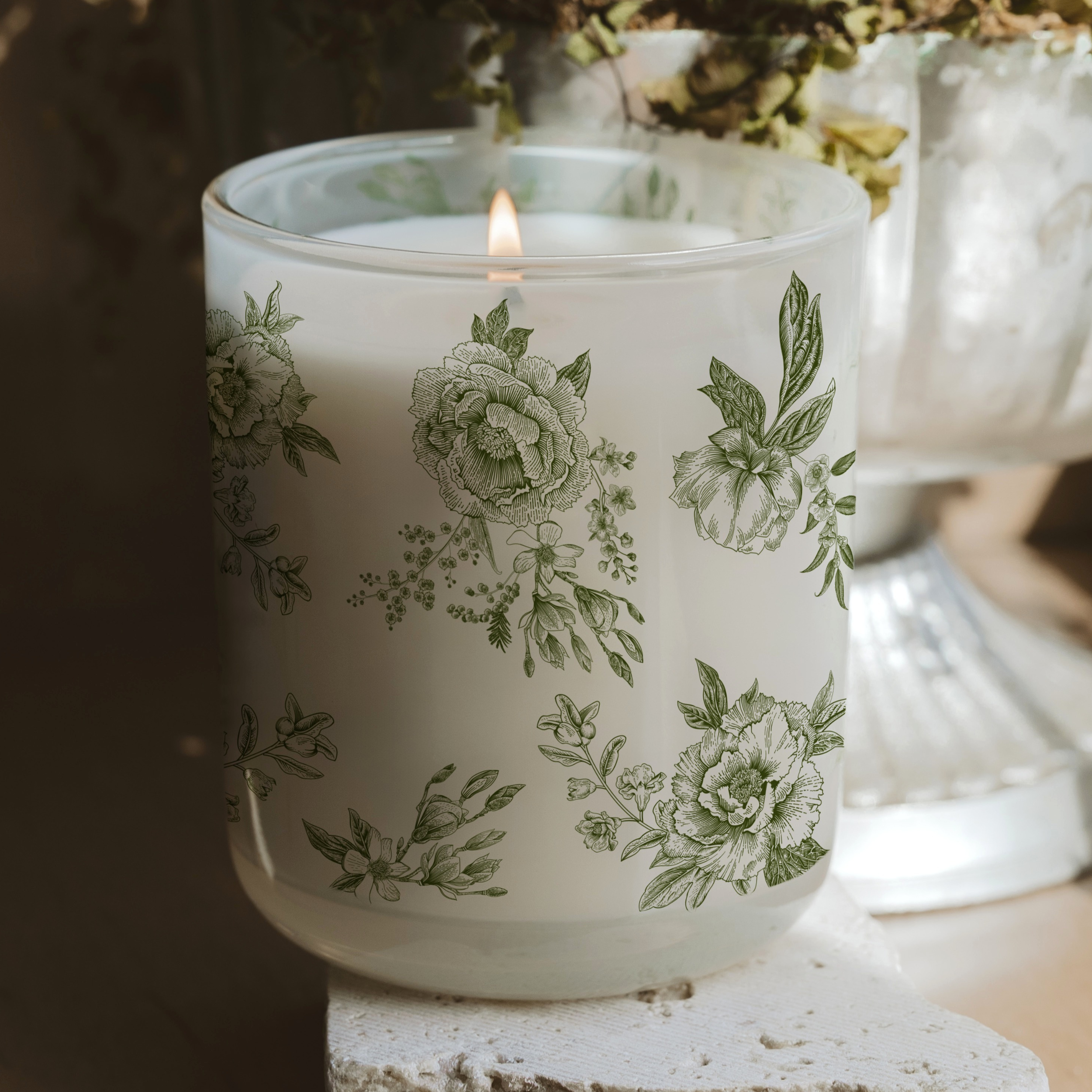 *NEW* Green Delft 12 oz Soy Candle - Home Decor