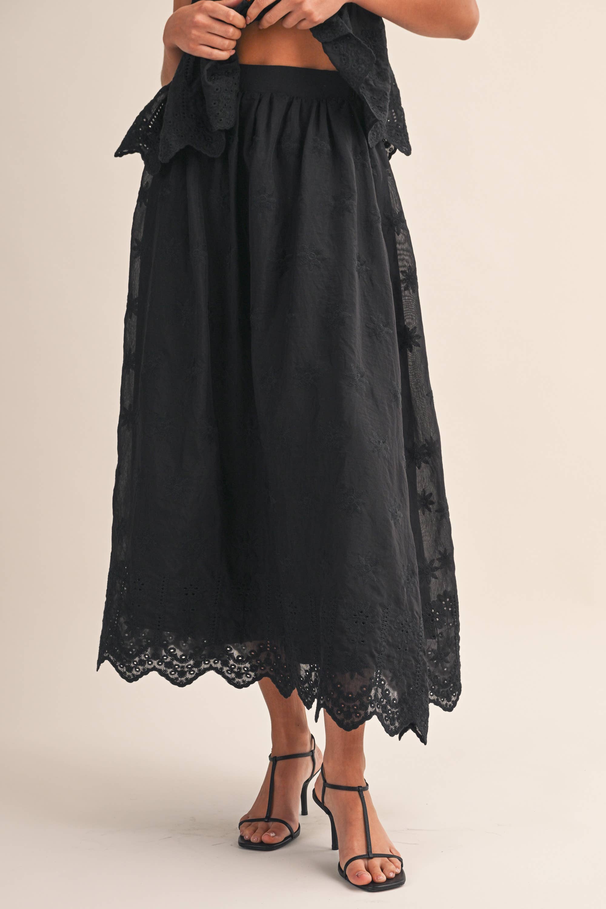 IST6153 EMBO  SCALLOP TOP AND SKIRTS SET