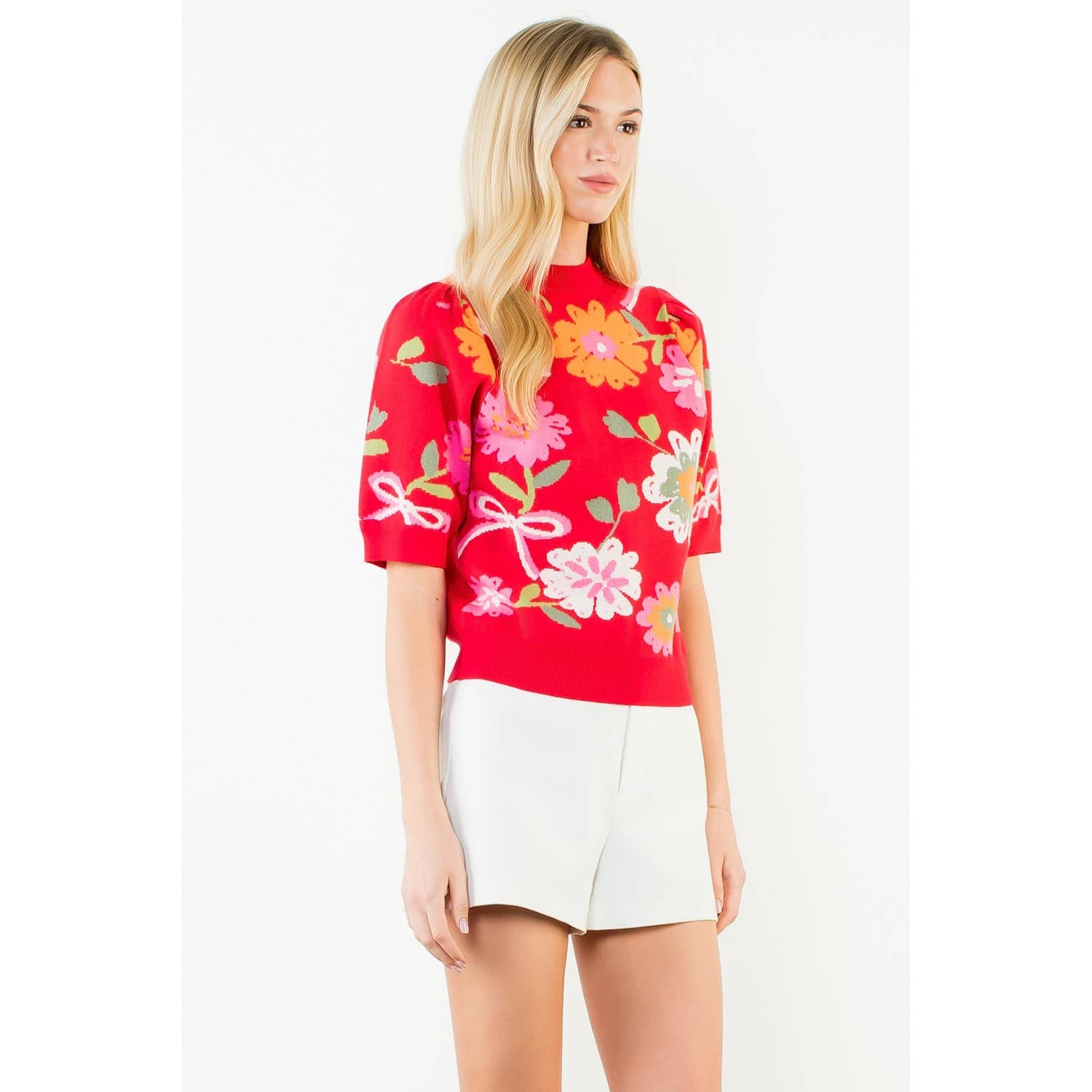 Short Sleeve Floral Detail Knit Top