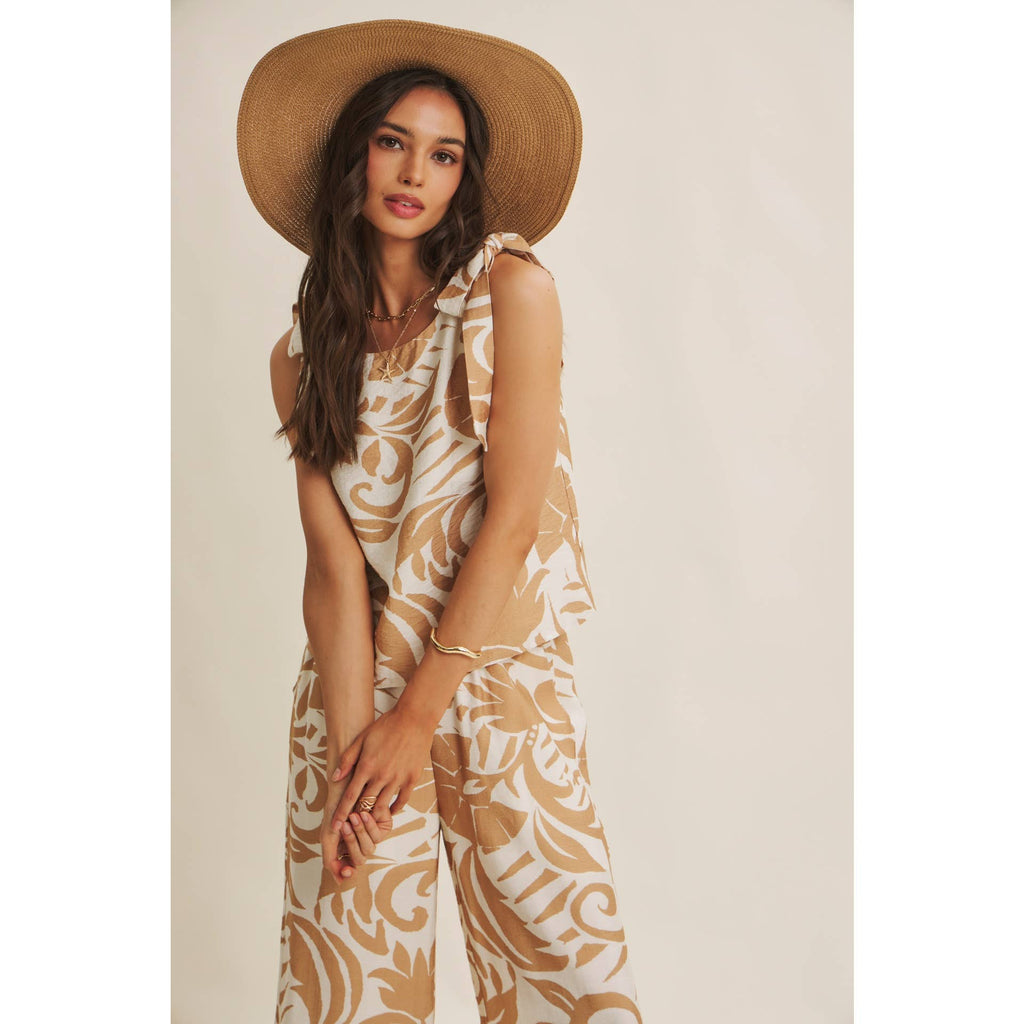 EURO SUMMER ISLAND FOLIAGE CLEAN NECK TOP WITH TIE STRAPS