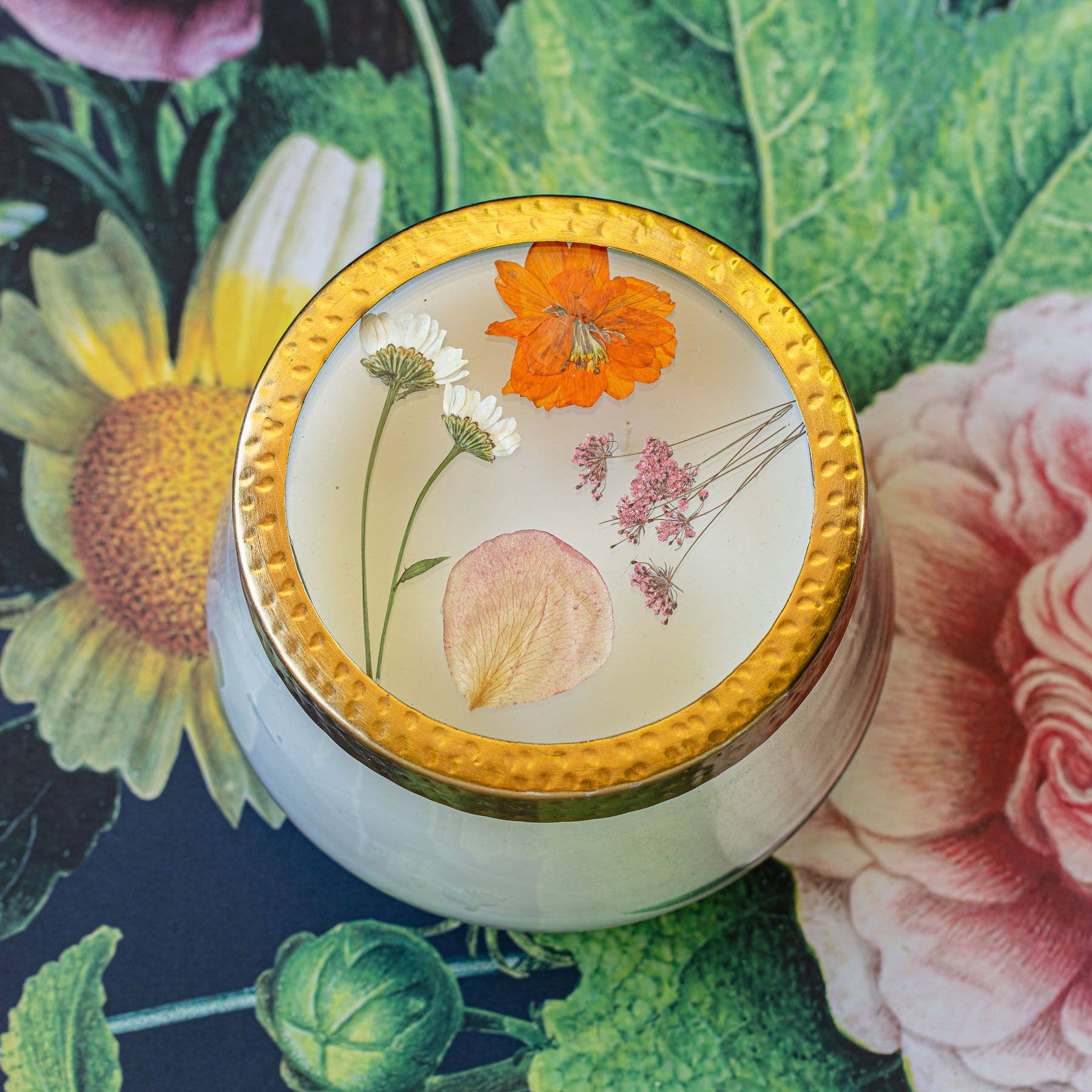 Signature Pressed Floral Candle - Apricot Rose