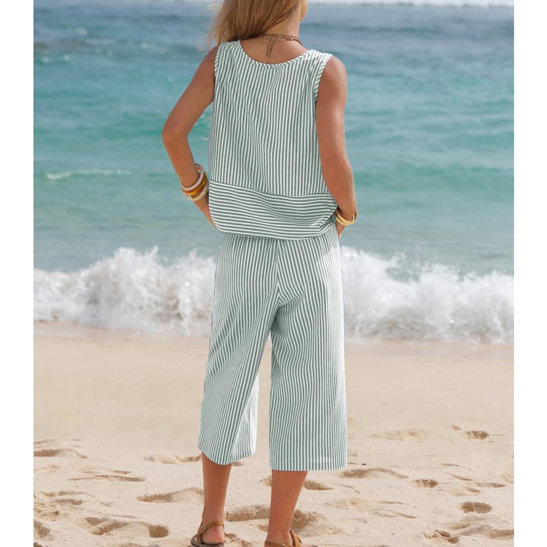 Round Neck Striped Sleeveless Top & Cropped Pants Set AXY047
