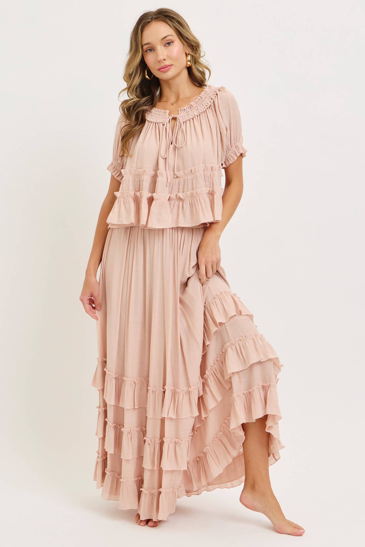 FLOWY SHORT SLEEVE TIERED RUFFLE LAYER TOP