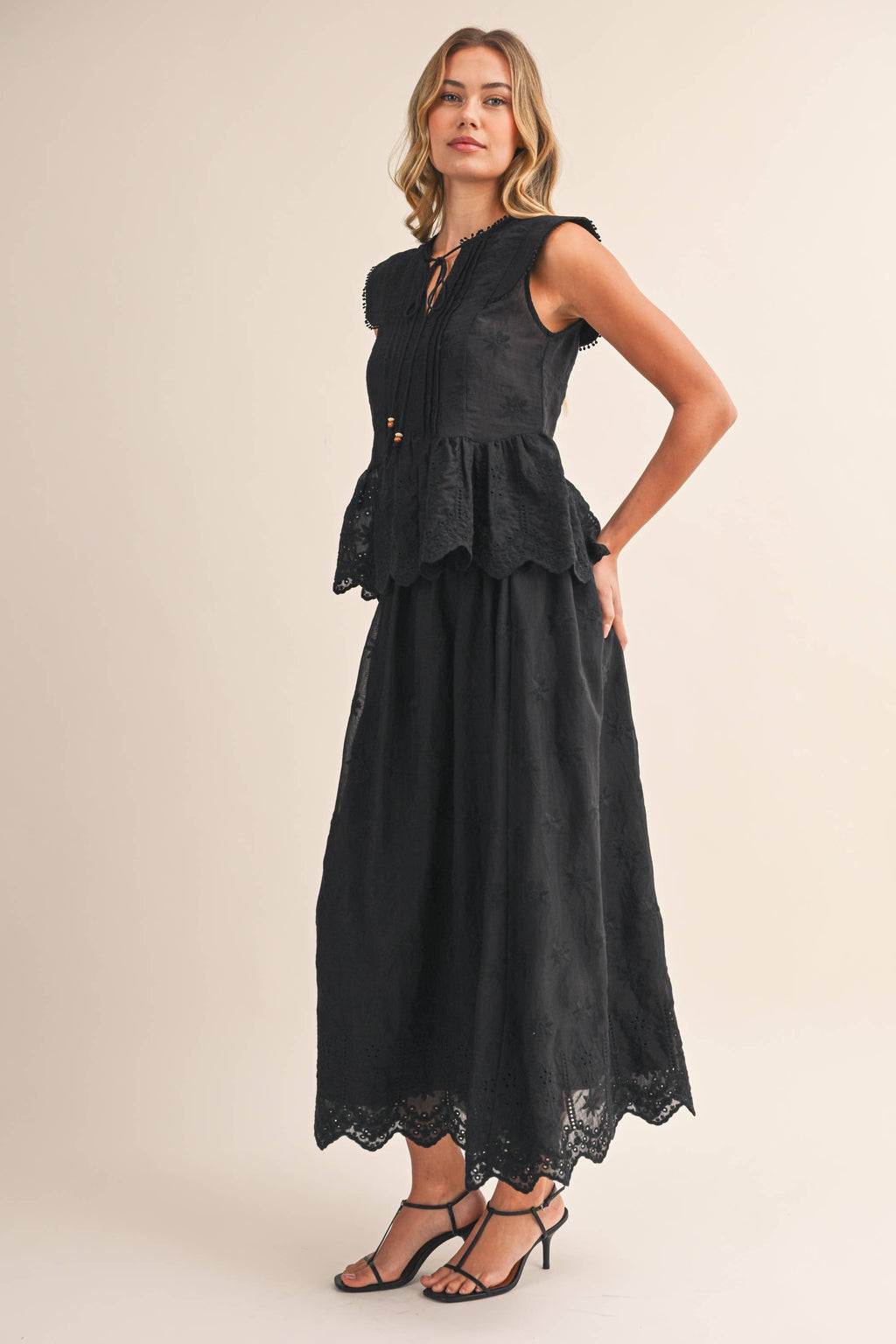 IST6153 EMBO  SCALLOP TOP AND SKIRTS SET