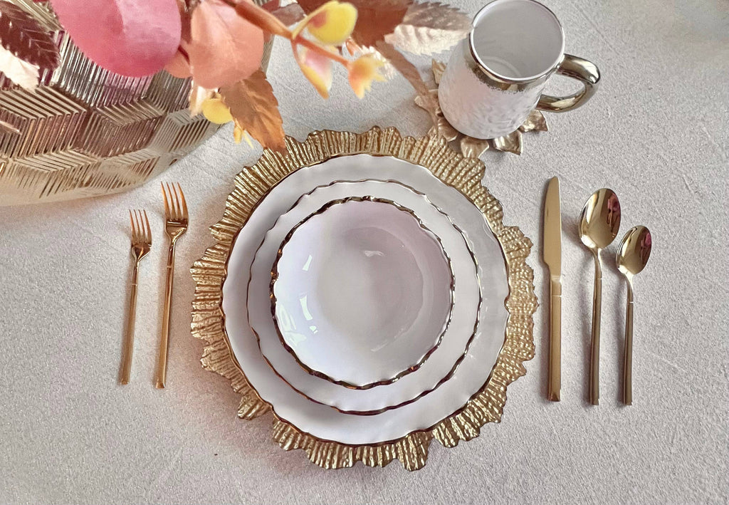 4 Piece White Dinner Set Speckled Gold Design
