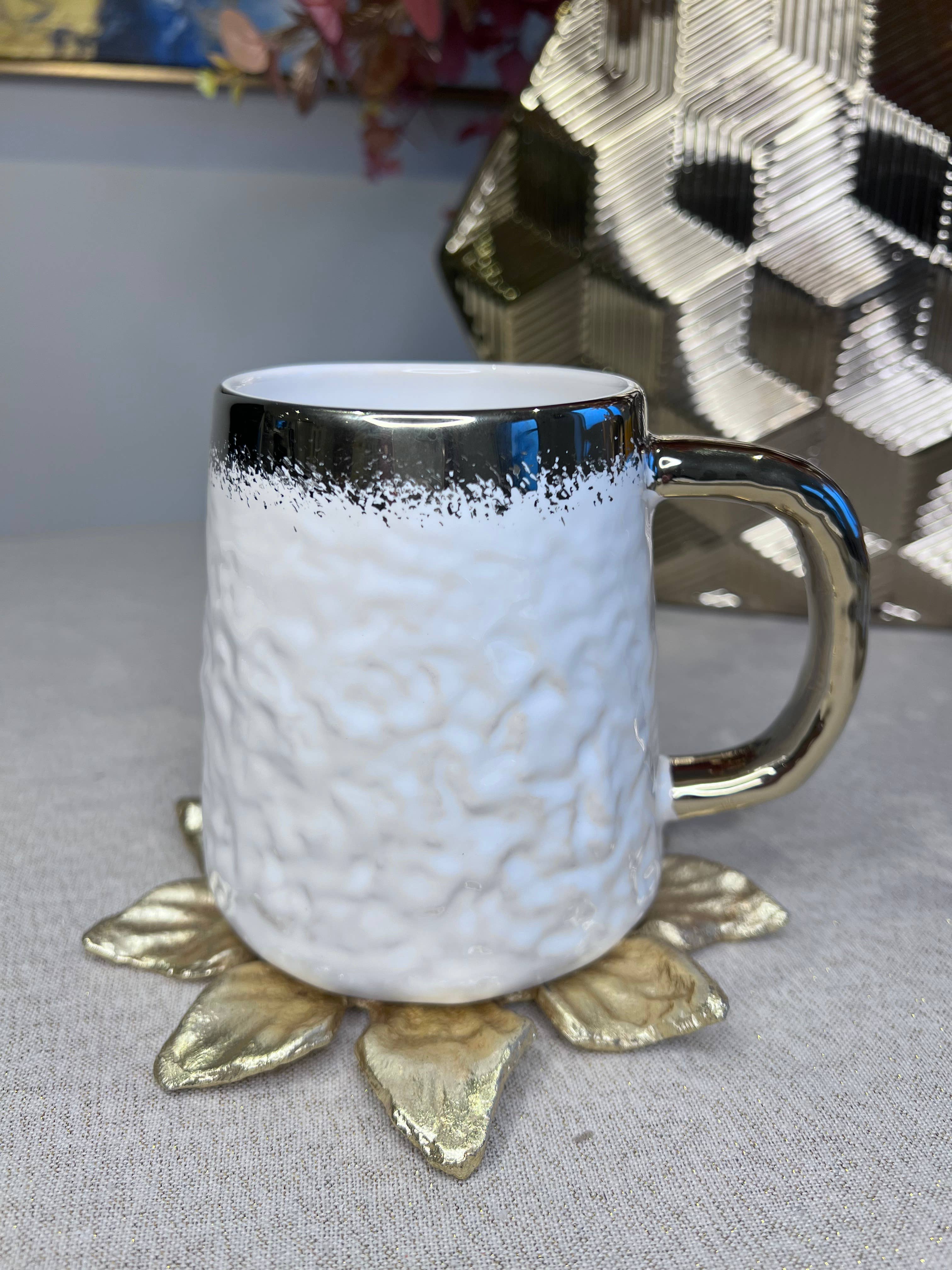 4 Piece White Dinner Set Speckled Gold Design
