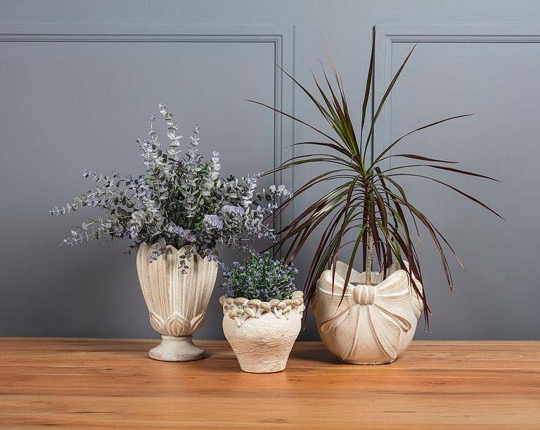 Tulip Shaped Vase-9"H