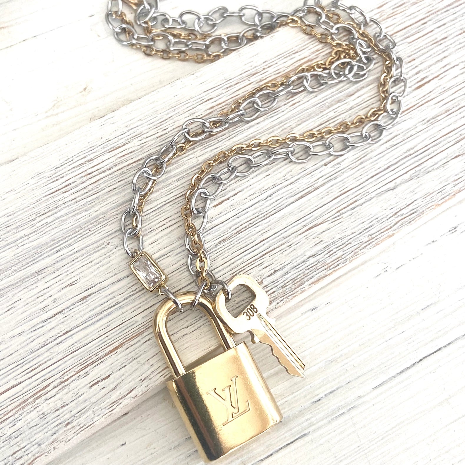 LV Chain necklace