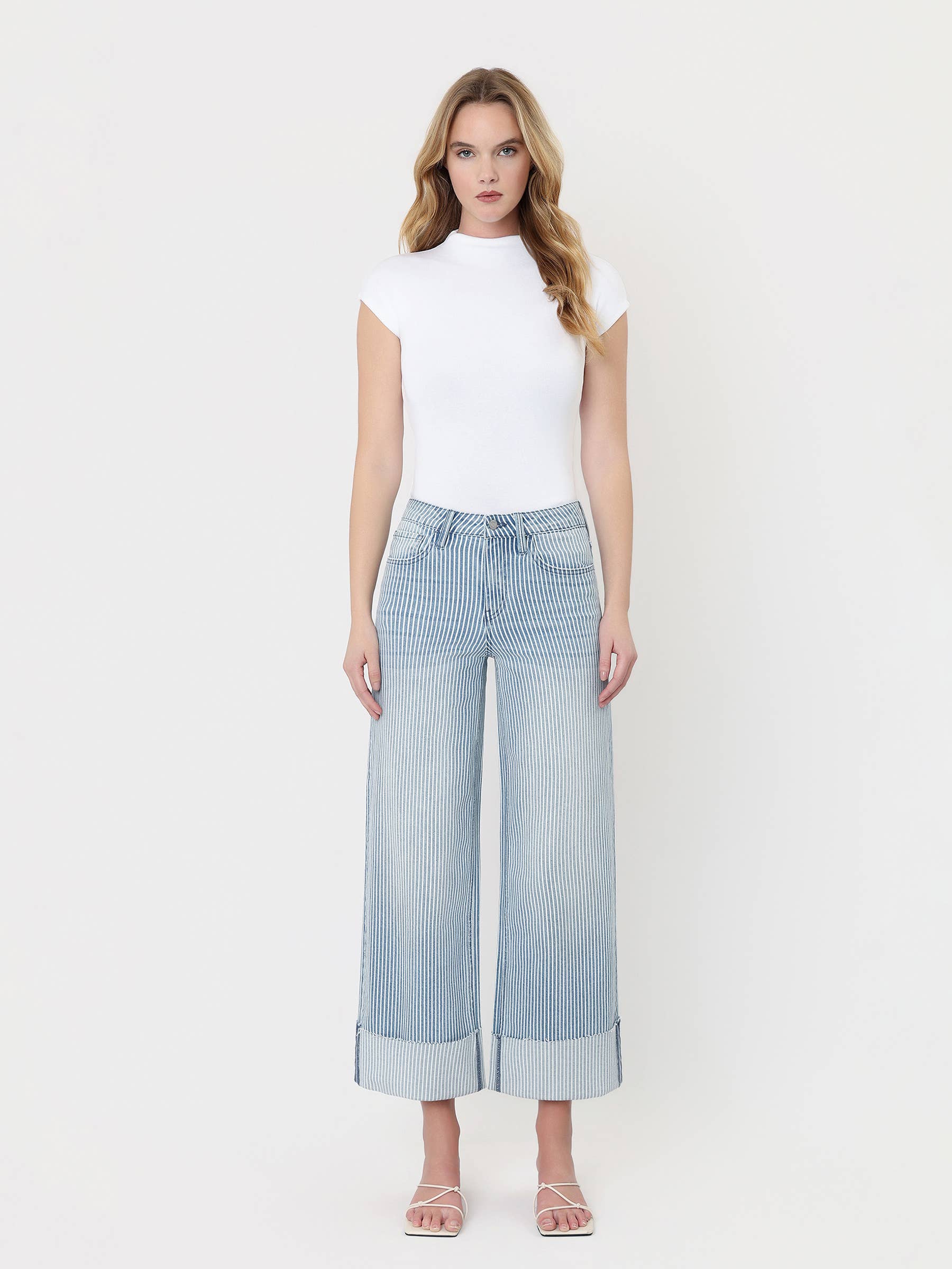 HIGH RISE CUFFED STRIPED CROP WIDE JEANS V3859STN