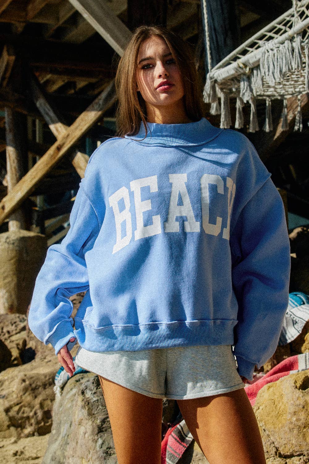 IT2594-2BEACH | Reversible Mock-neck Crop Sweatshirt