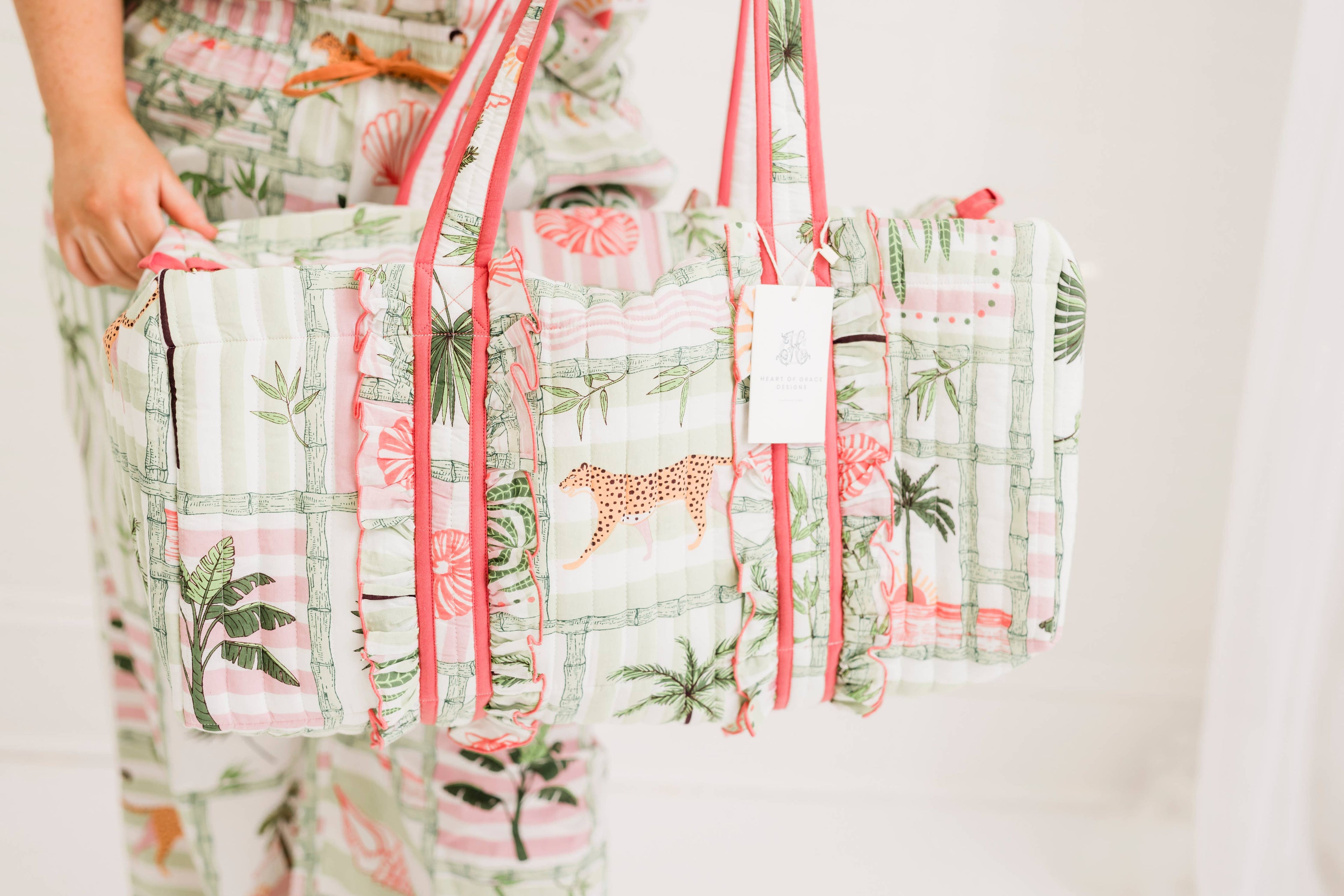 Resort Travel Palm Postal Luxe | Large Quilted Duffle Bag