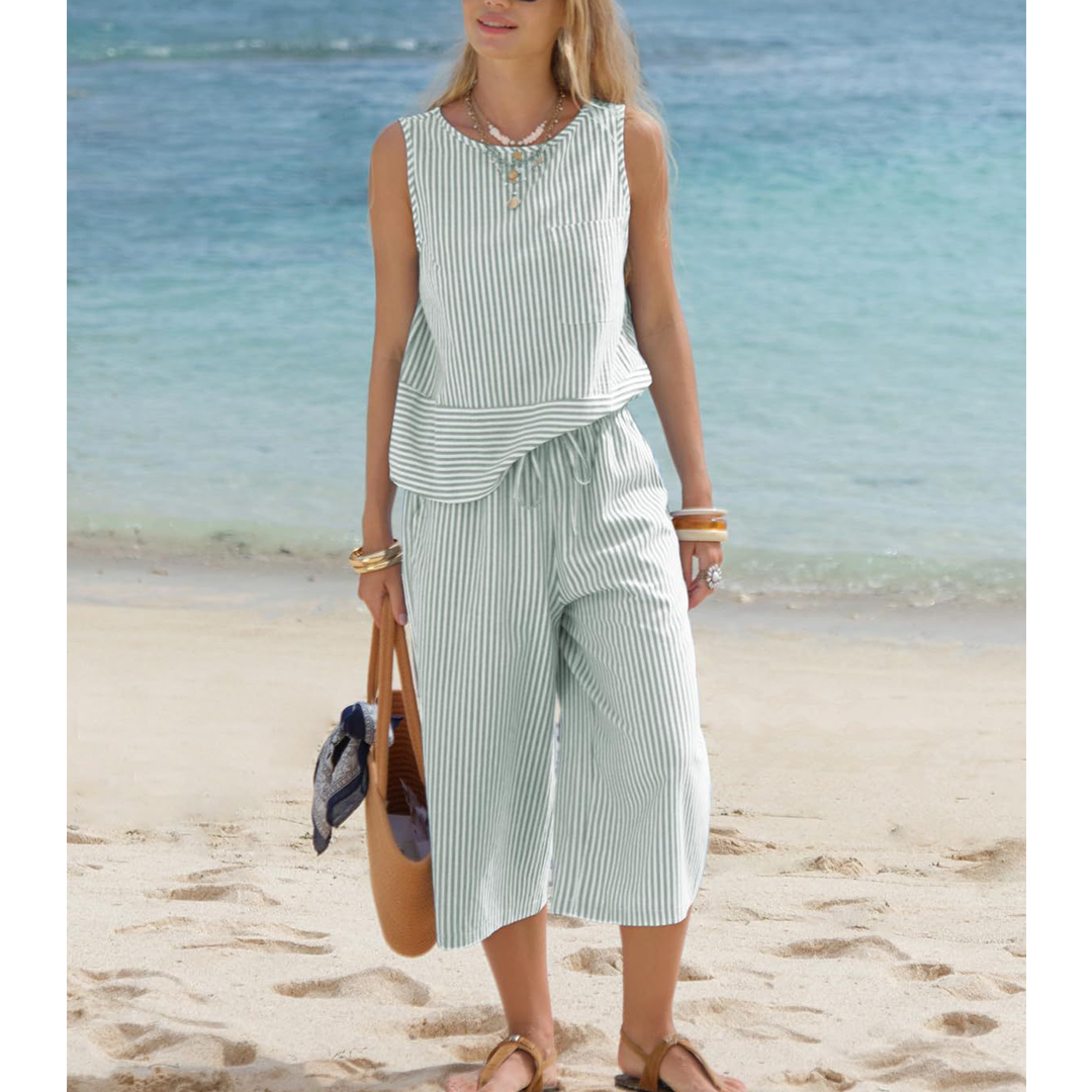 Round Neck Striped Sleeveless Top & Cropped Pants Set AXY047