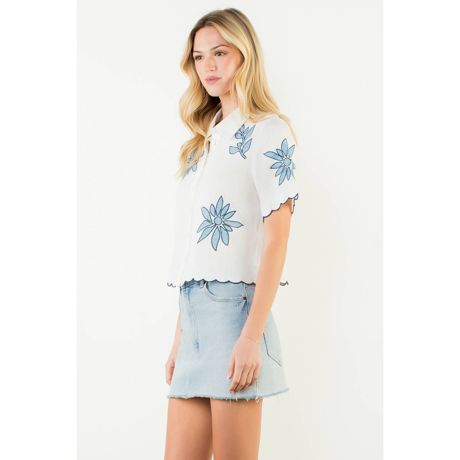 Short Sleeve Floral Embroidery Top