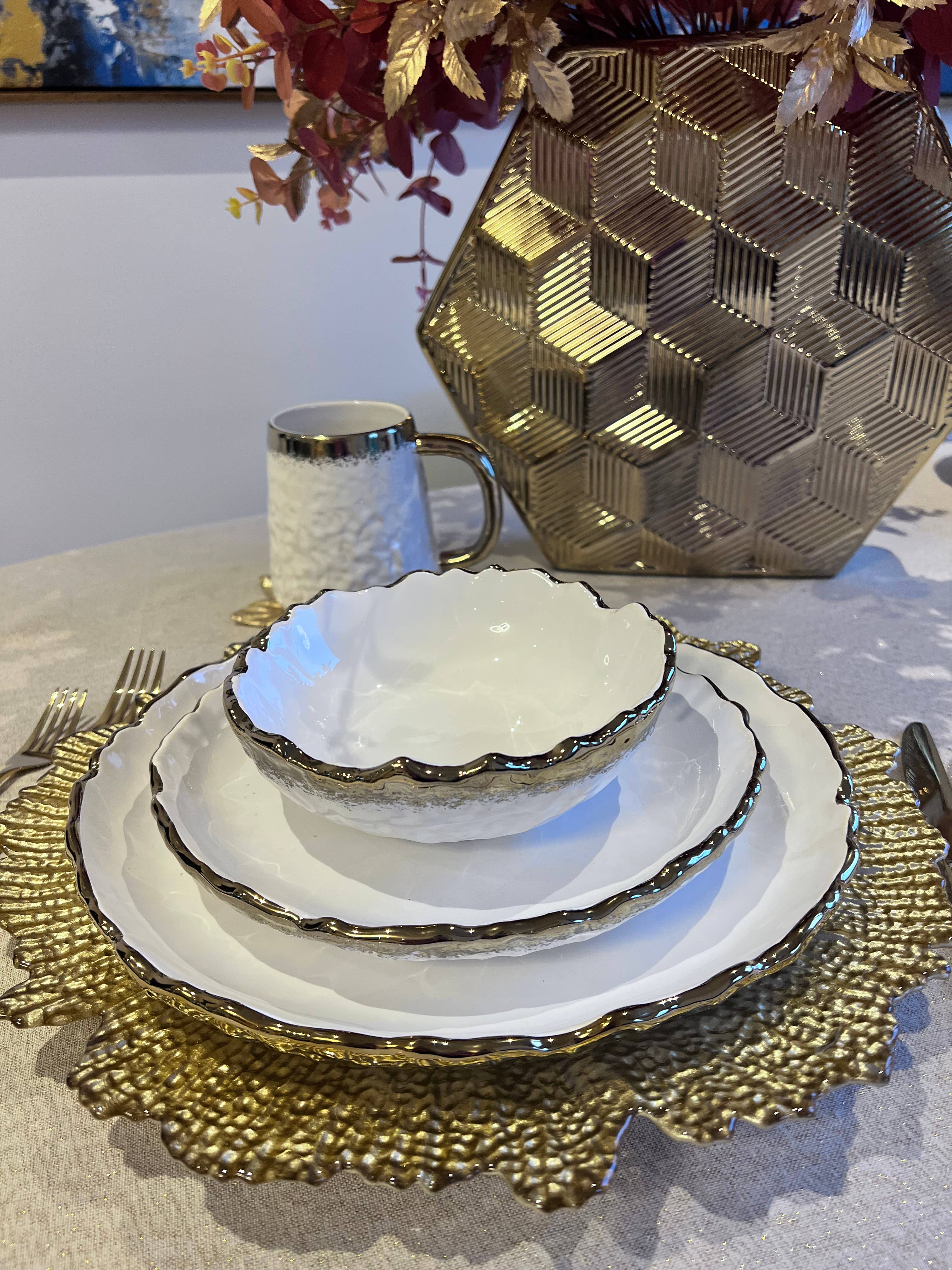 4 Piece White Dinner Set Speckled Gold Design
