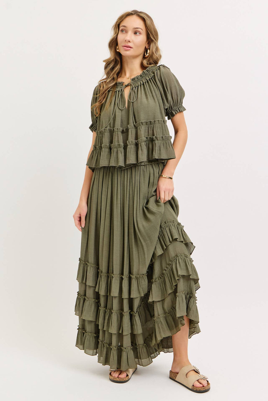 FLOWY SHORT SLEEVE TIERED RUFFLE LAYER TOP