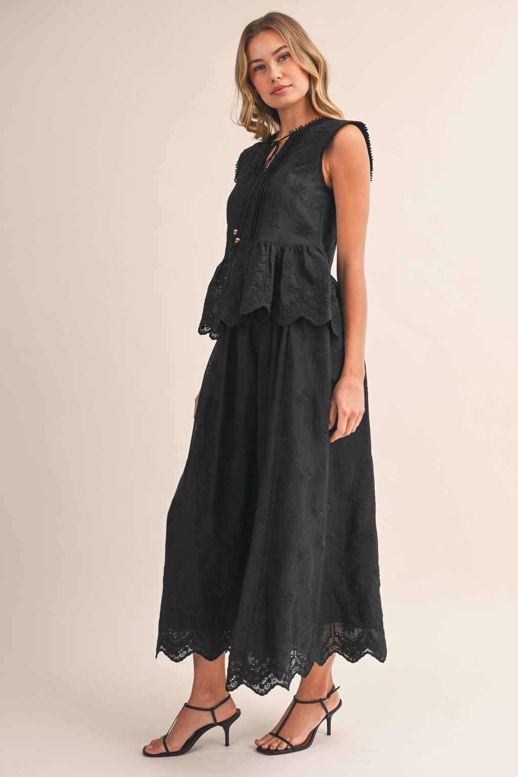 IST6153 EMBO  SCALLOP TOP AND SKIRTS SET