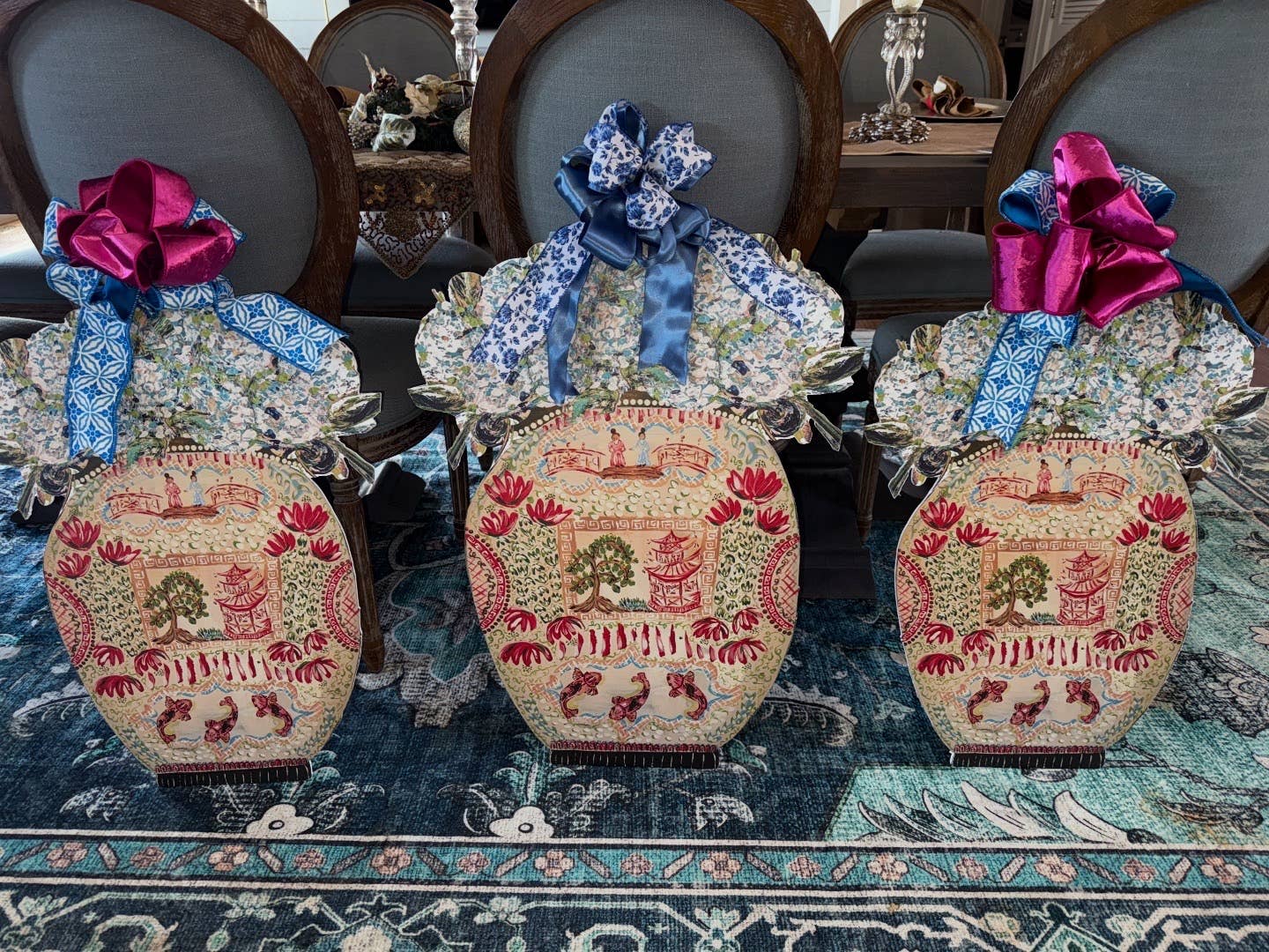 LARGE Designer Chinois Vase with Hydrangeas Door Hanger