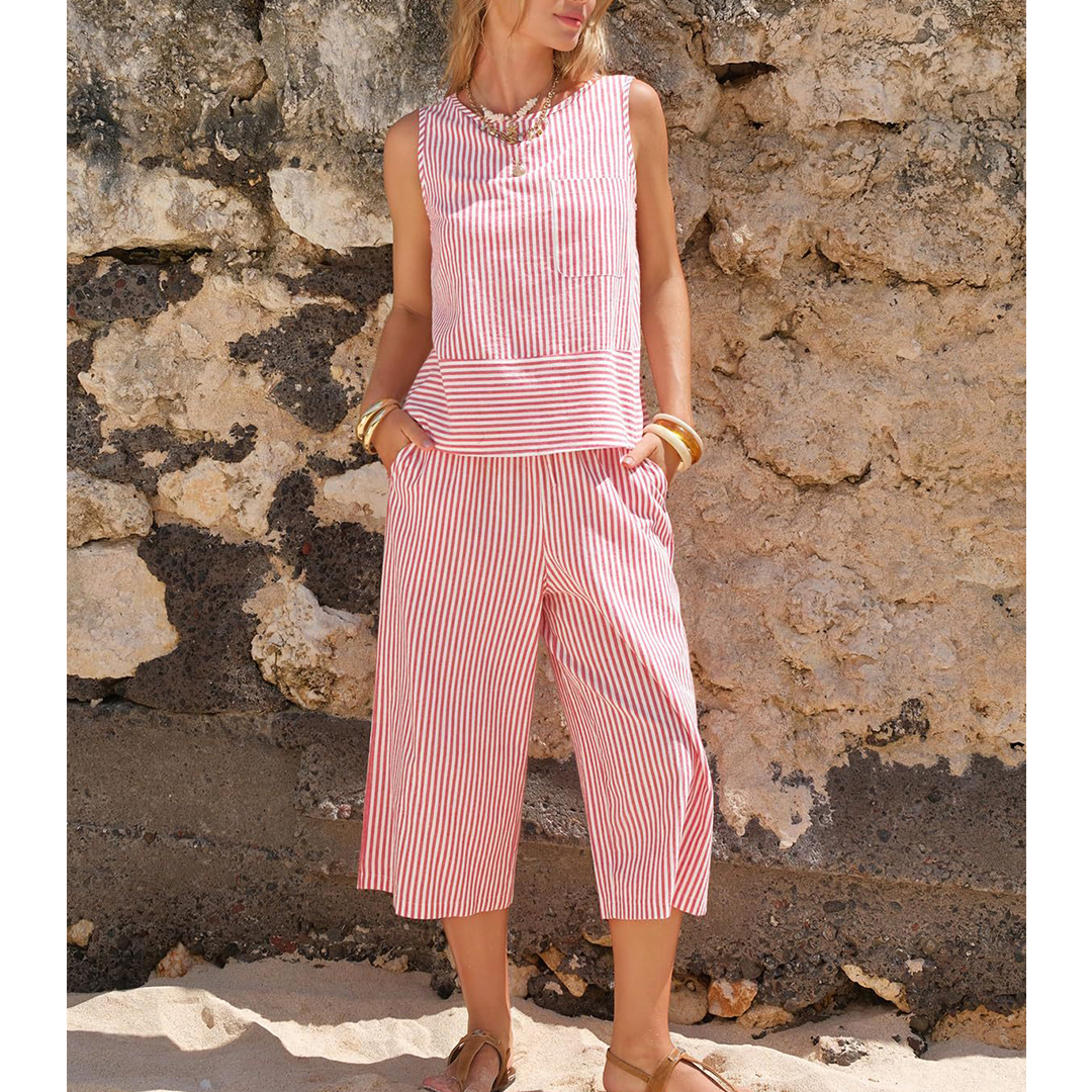 Round Neck Striped Sleeveless Top & Cropped Pants Set AXY047