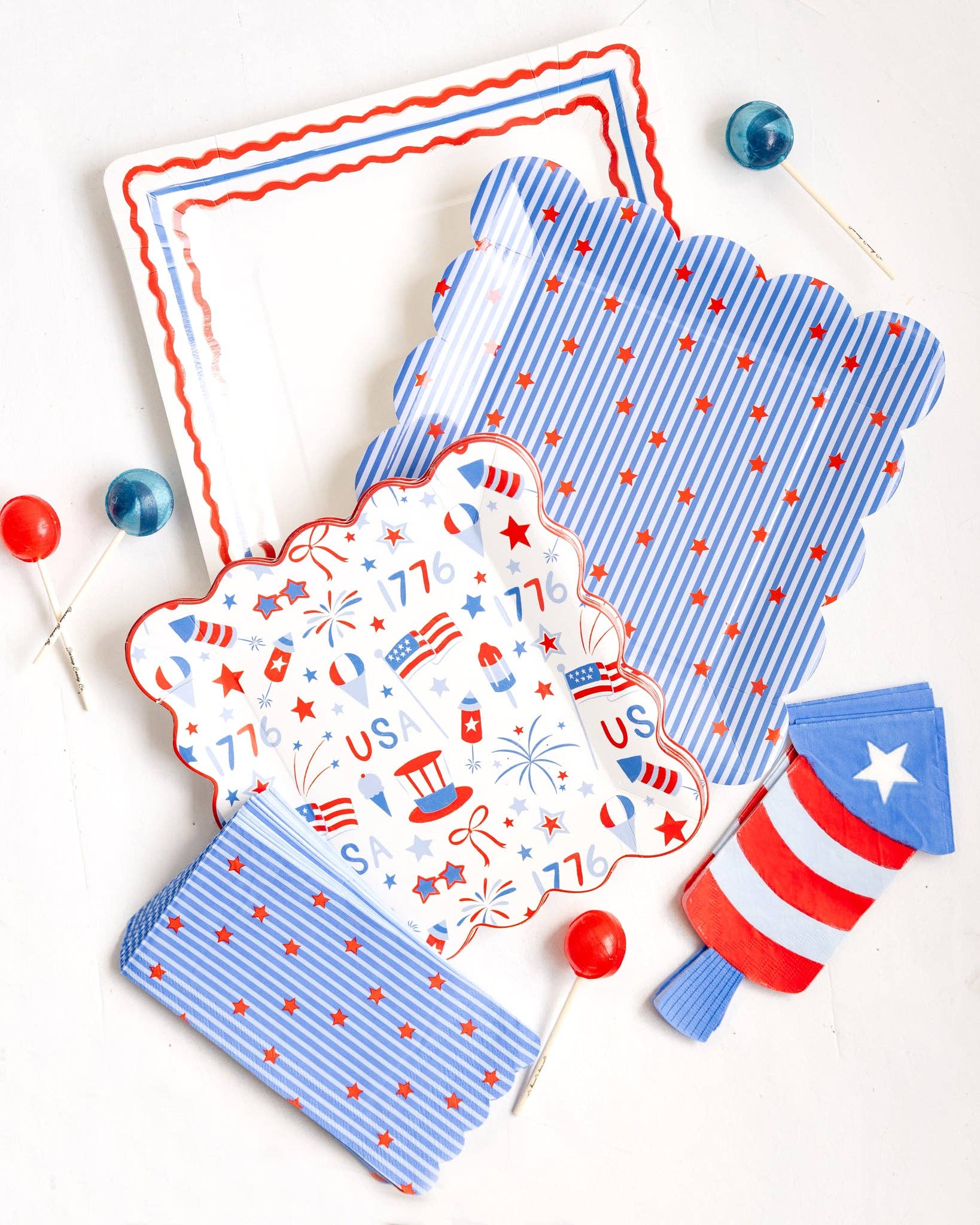 USA1238 - Firecracker Shaped Paper Napkin