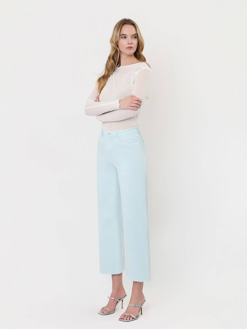 HIGH RISE WINTER SKY COLOR CROP WIDE LEG JEANS T5894WSK
