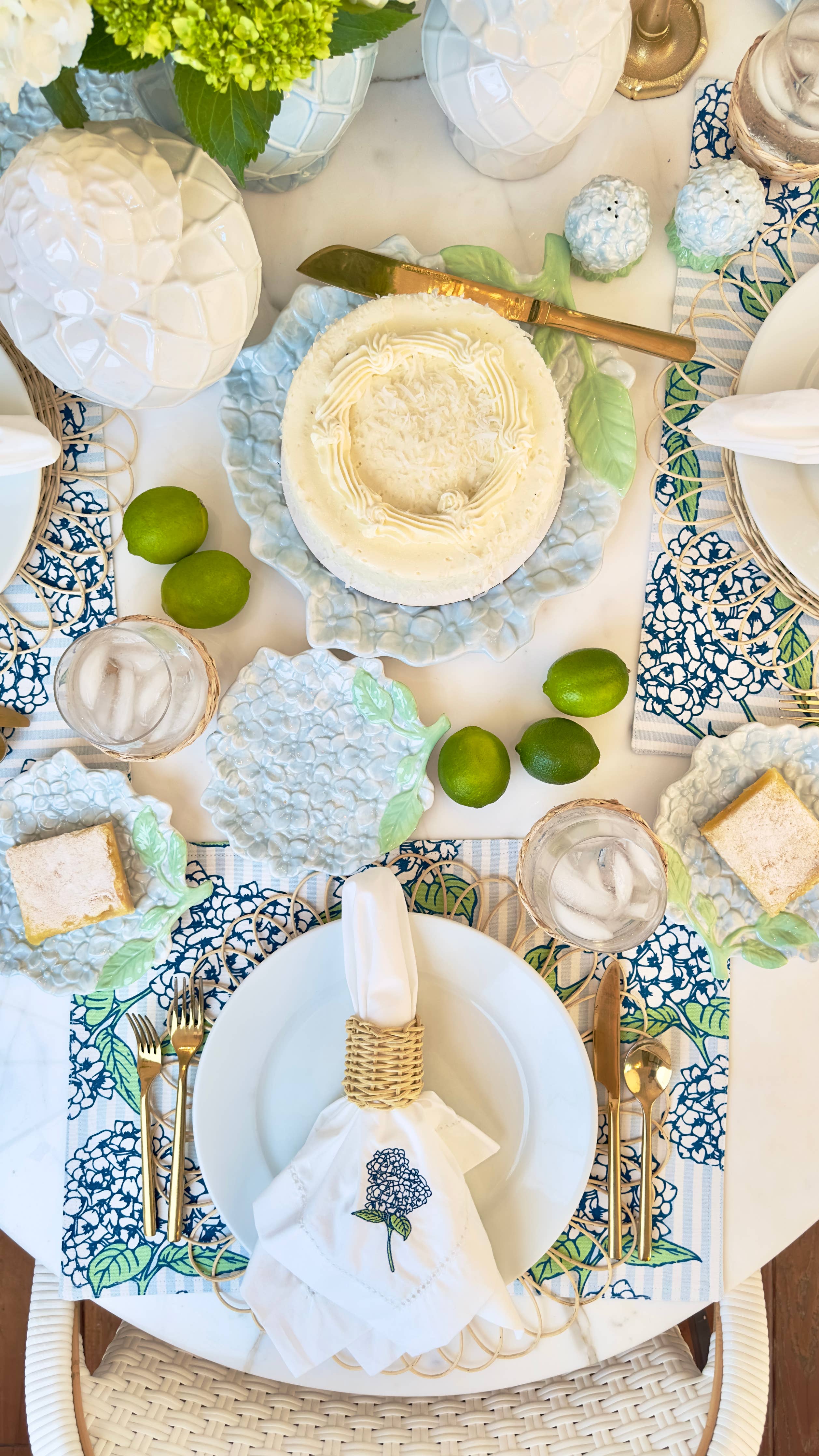 Hydrangea Stem Reversible Placemat